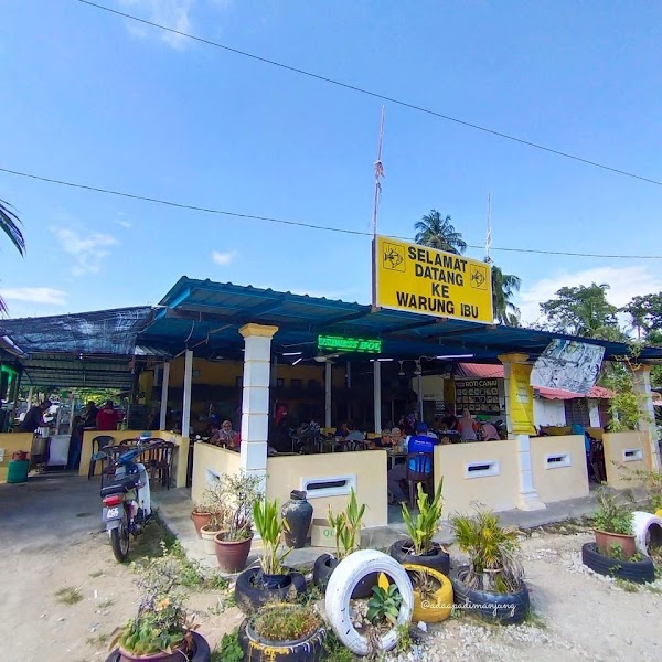 Warung Ibu Jalan Teluk Batik ( Teluk Batik, - Photo 1