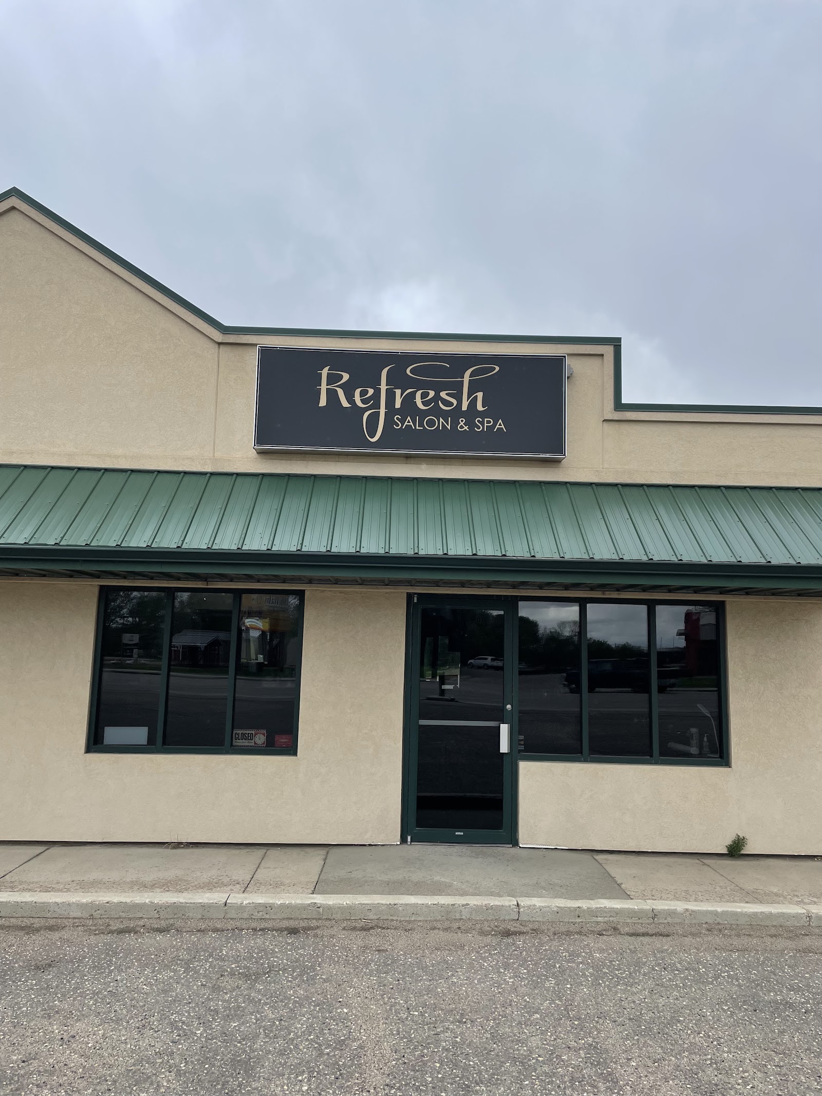 Refresh Salon And Spa