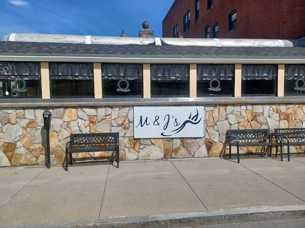 M & J’s Taste of Home Diner