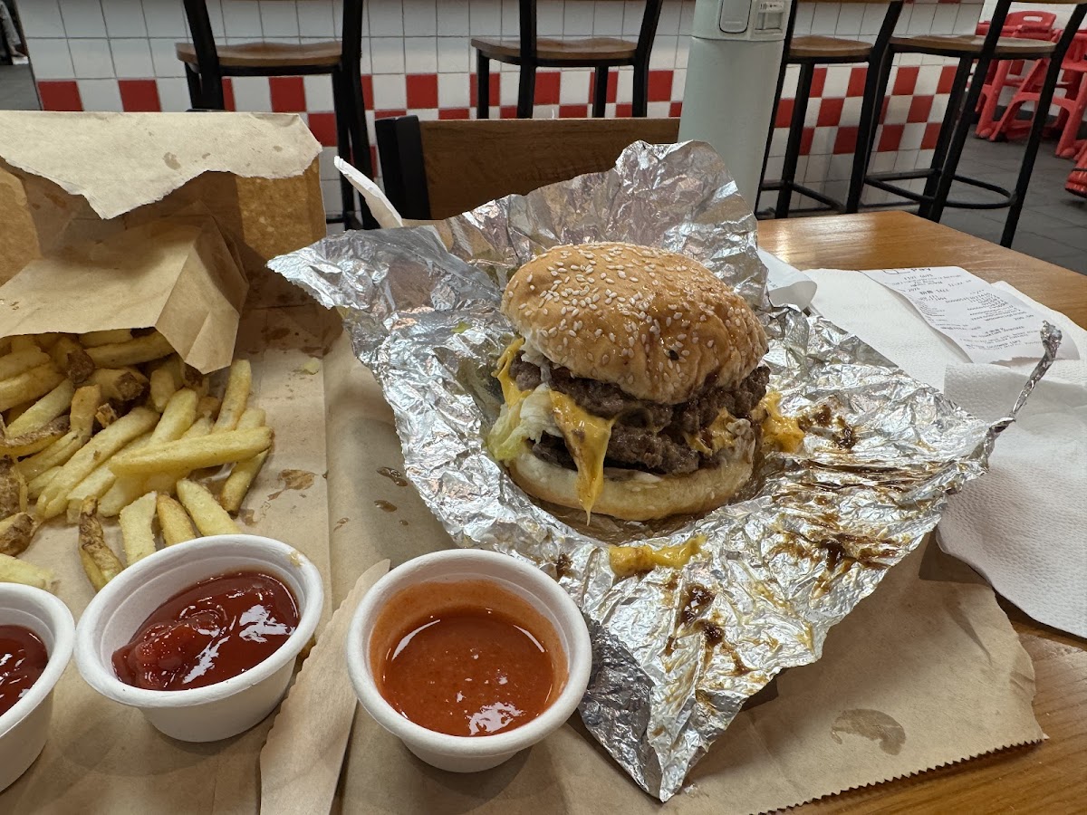 Five guys（K11 MUSEA） photo 4