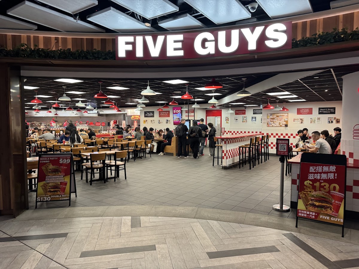 Five guys（K11 MUSEA） photo 1