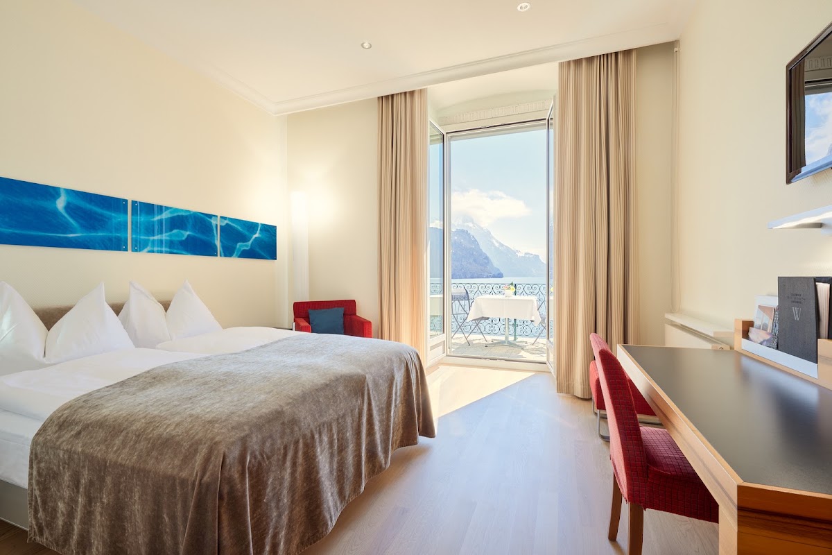 Seehotel Waldstätterhof Swiss Quality hero
