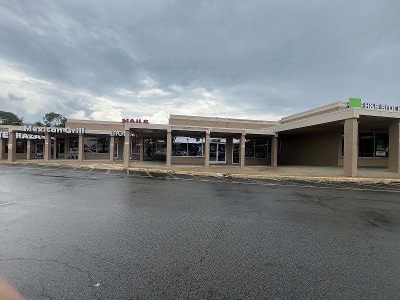 300 Barbershop at Hickory Plaza