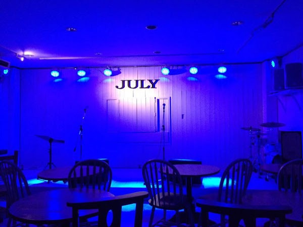 LIVE cafe JULY