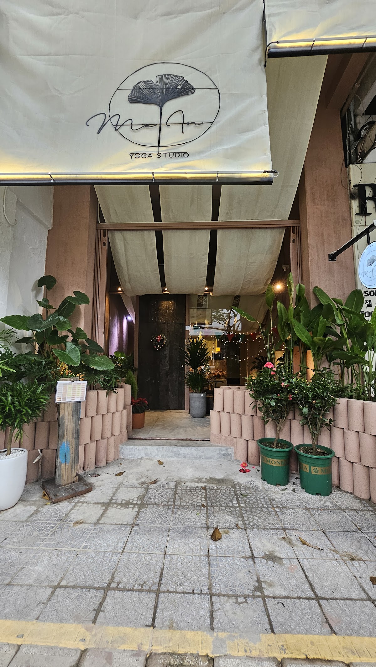 Mein Yoga Studio — 4
