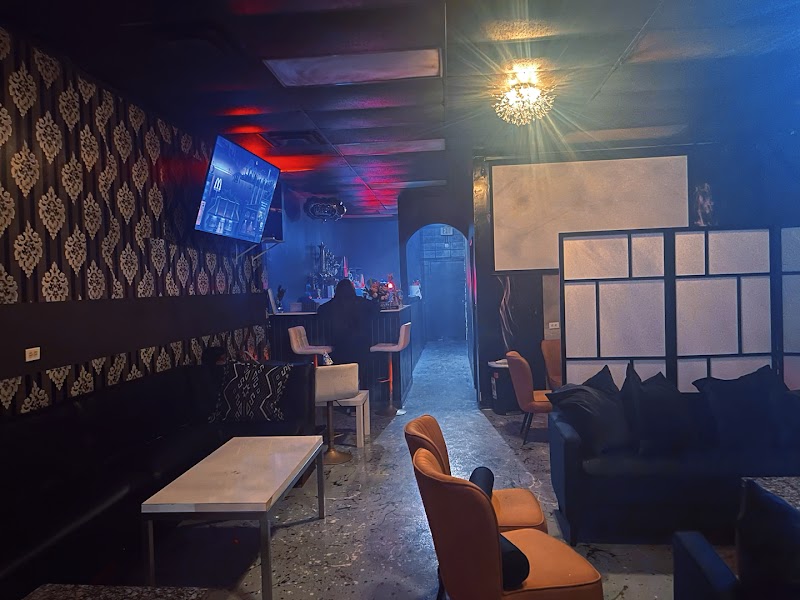 Sky hookah lounge aurora