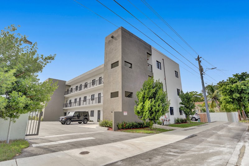 Renzzi Wynwood Apartments