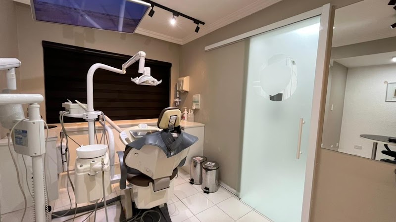 ADEROSSO Odontologia e Estética - foto 4