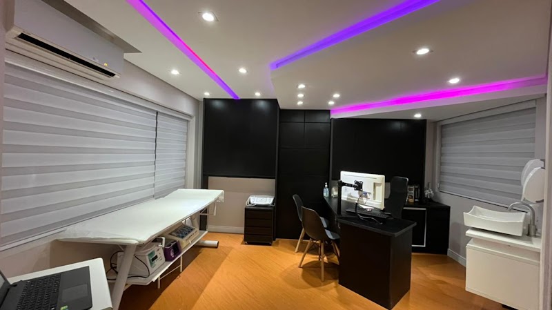 ADEROSSO Odontologia e Estética - foto 3