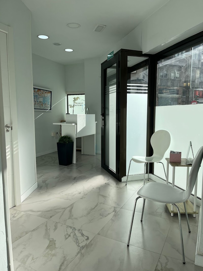 Clínica Dental ASF Finisterre 250 photo 5