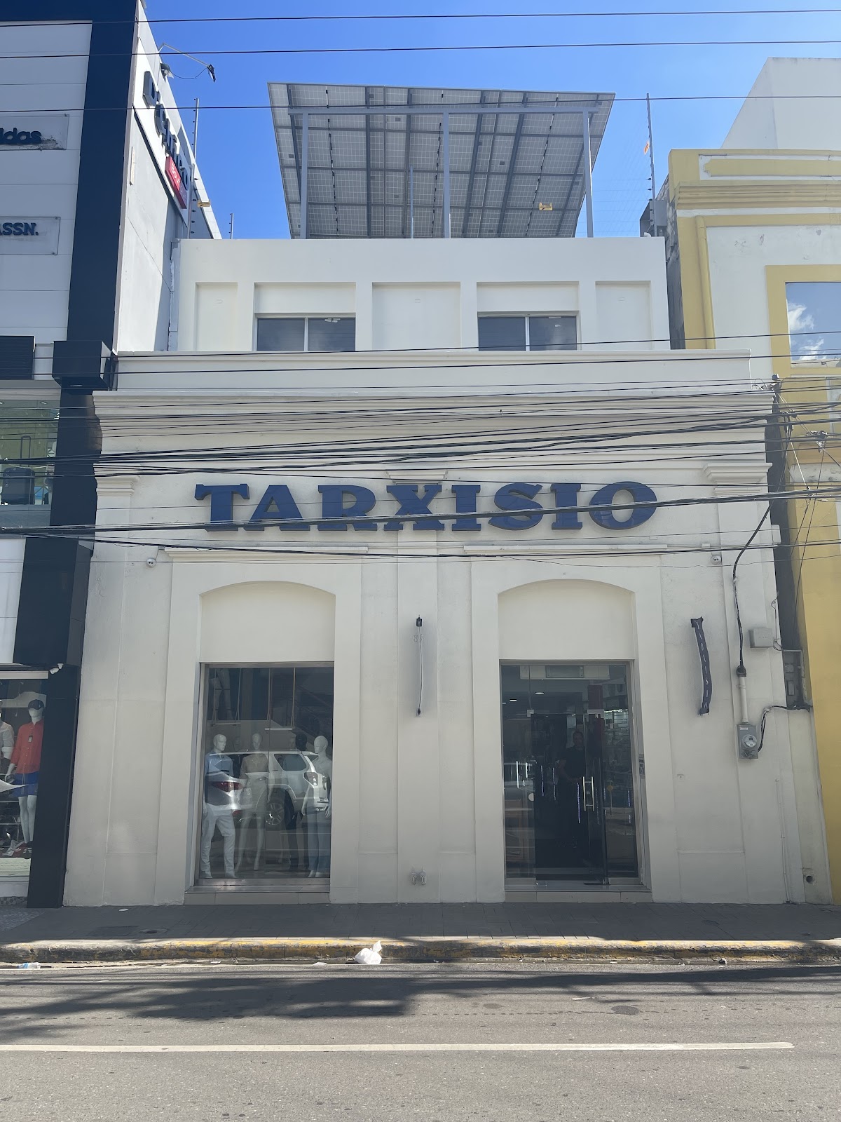 Tarxisio Joyería y Ropa | Sucursal Calle El Sol - Imagen 1