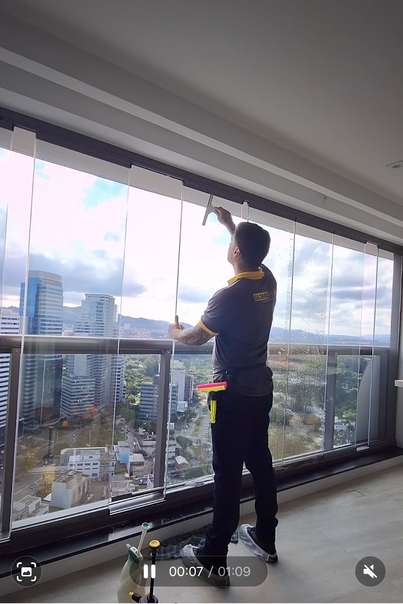 Foto de Global Film - Películas para Vidros - Insulfilm Antivandalismo automotivo a domicílio, Película térmica para arquitetura