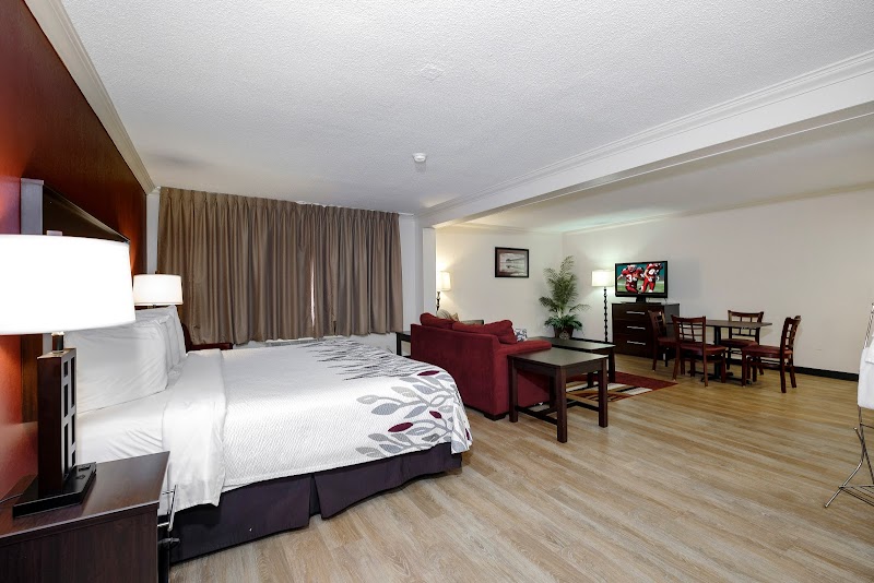 Red Roof Inn & Suites Jacksonville, NC