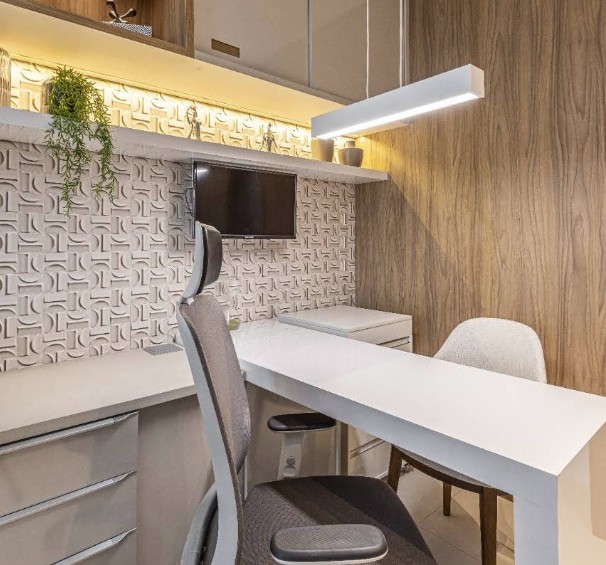 Dra. Michelle Farias - Especialista em Endodontia "Endo, Canal Dentário" Dentista - foto 5