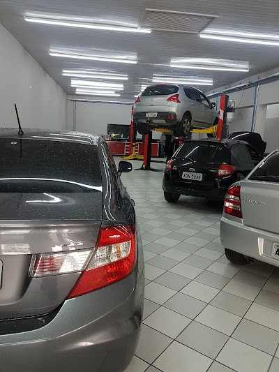Foto de Oficina Mecânica Tune Up Premium