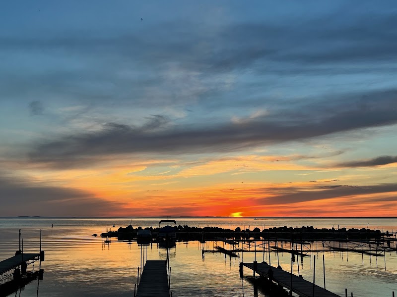 Hunter's Point - Photo 2