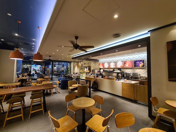 The Coffee Bean & Tea Leaf - Photo 1