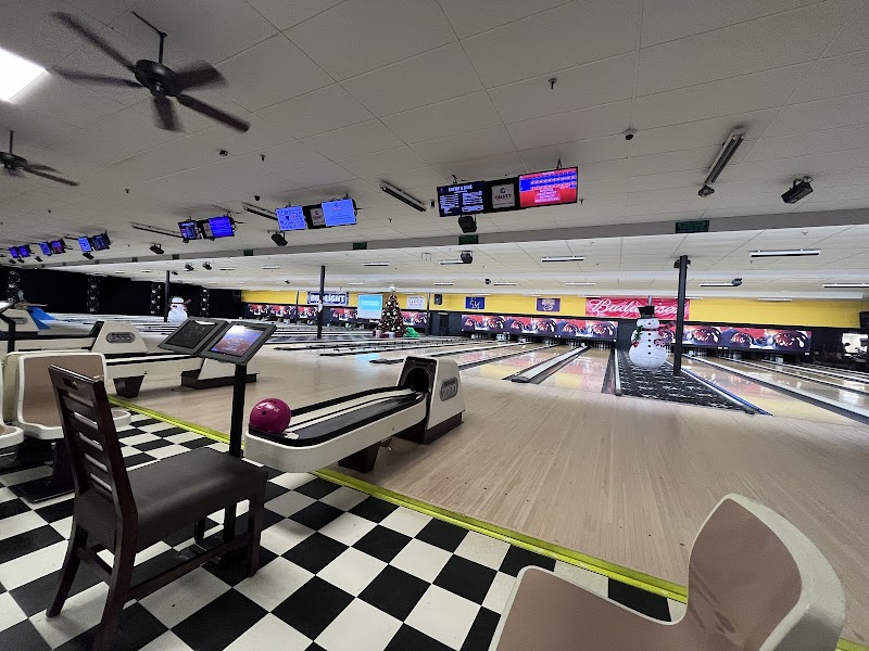 Galaxy Lanes and Games photo 1