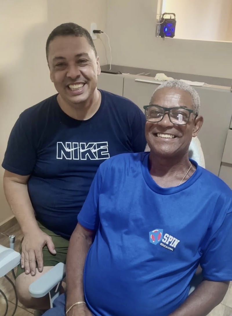 DR. ANDRADE CIRURGIÃO DENTISTA - IMPLANTES | UNAMAR - CABO FRIO - foto 5