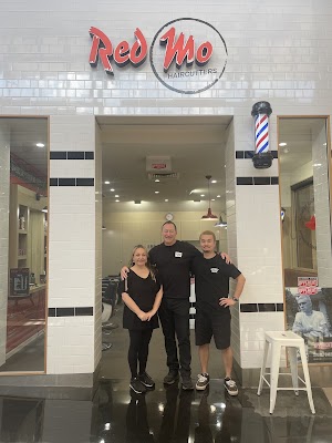 RED MO ROBINA experienced haircutters new management established business since1999 walk-in service or book on line .
