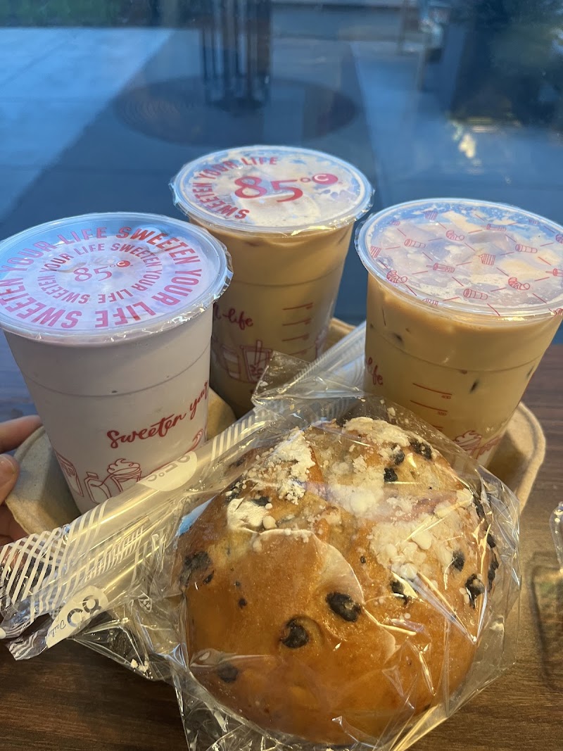 85°C Bakery Cafe - Pleasanton photo 2