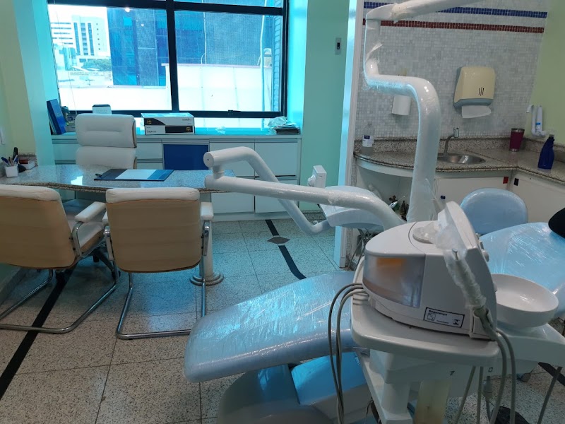 Clínica Teresa Longo - Ortodontia e Ortopedia Facial - Invisalign Doctor - foto 3