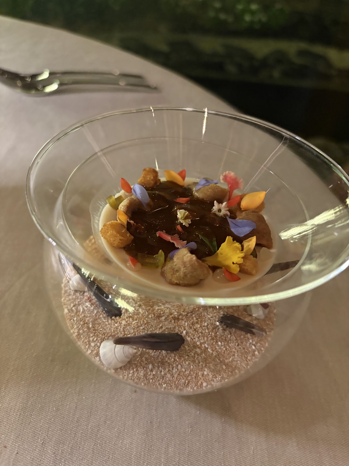 POERAVA in bora-bora