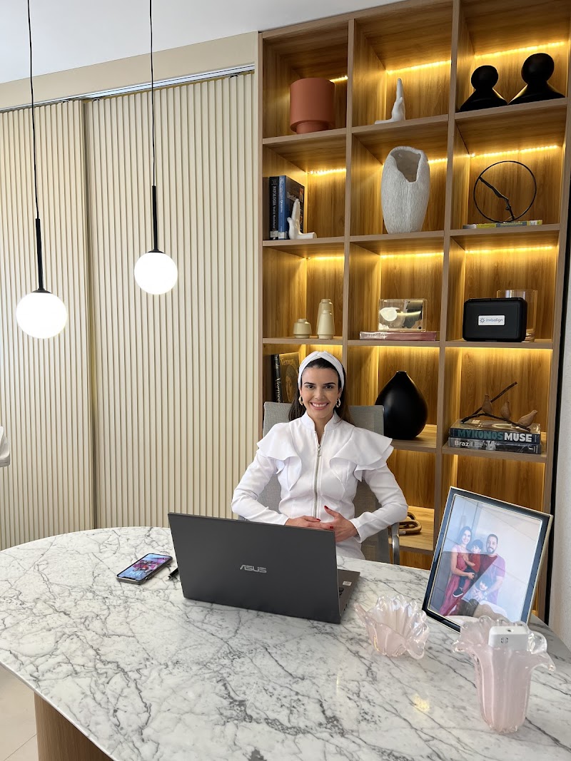 Dra. Ludmyla Nascimento Ortodontista - Invisalign Top Doctor - Belém PA - foto 3