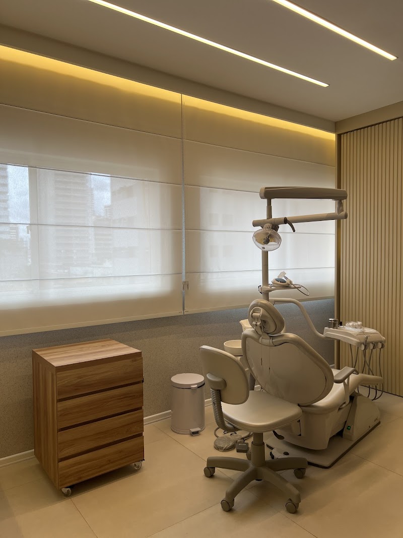 Dra. Ludmyla Nascimento Ortodontista - Invisalign Top Doctor - Belém PA - foto 4