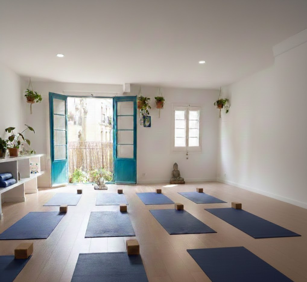 BLAUMEER YOGA STUDIO by Christine Pohn — 4