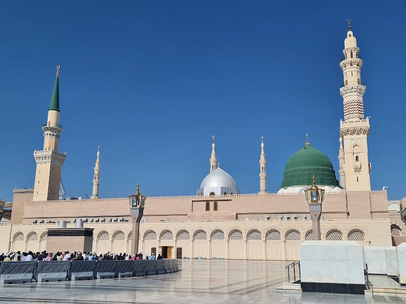 Haram Madina Almasjid Al Nabawi shareef photo 1