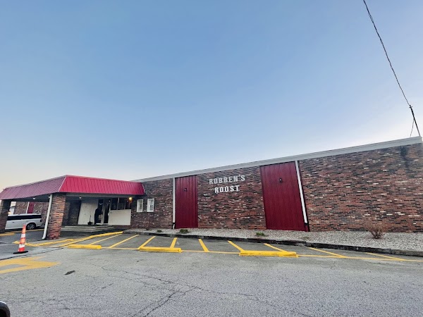 ROBBEN'S ROOST exterior