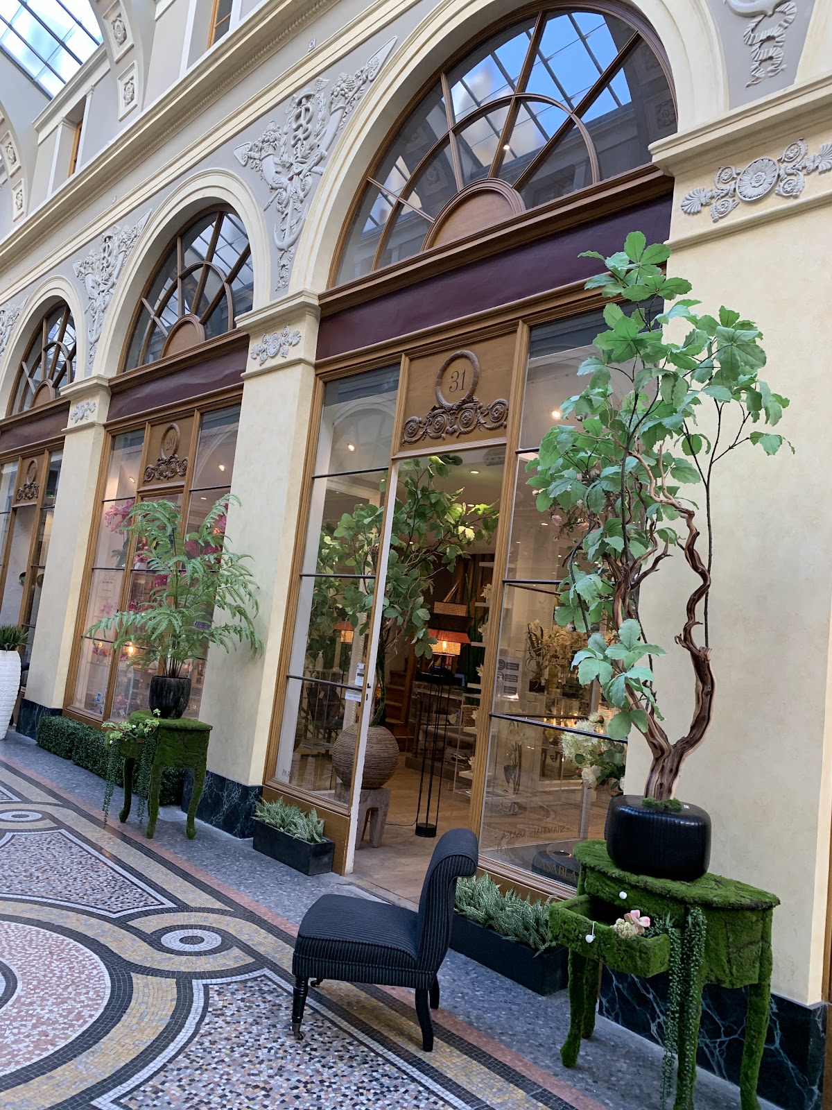 Commerces de la Galerie Vivienne, vue extérieure