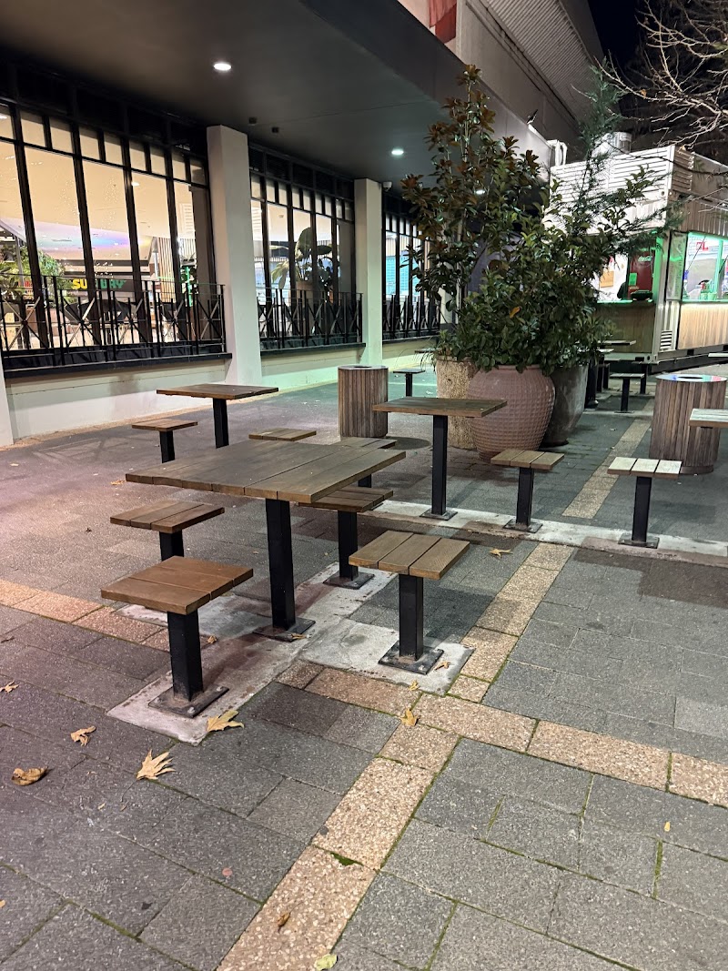 Two Sisters Lao Thai Street Food Woden