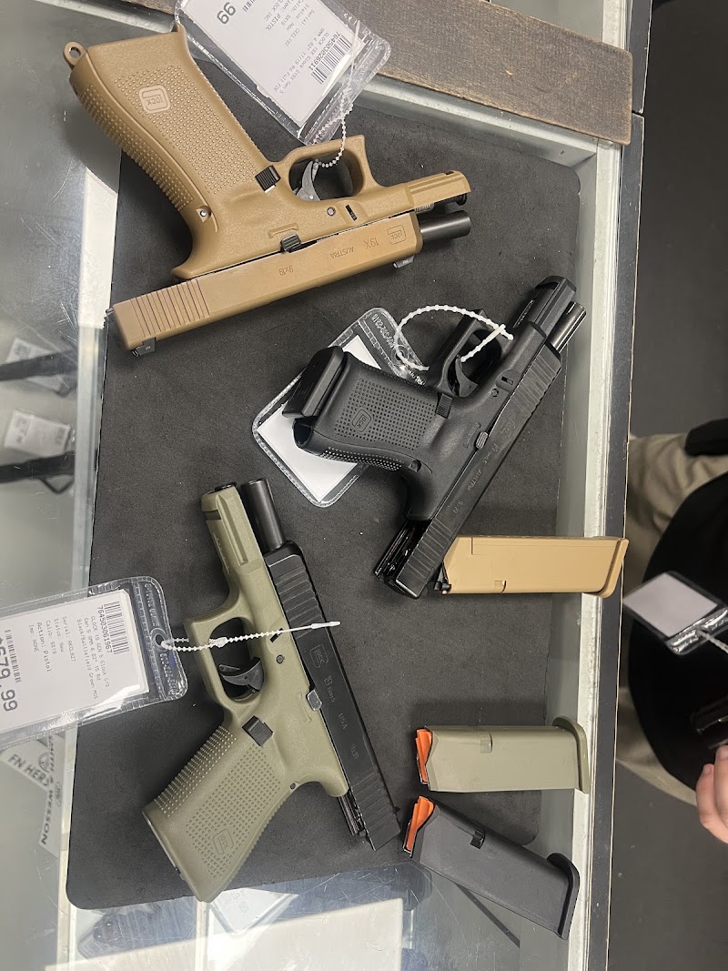 Paul's Gun Shop photo