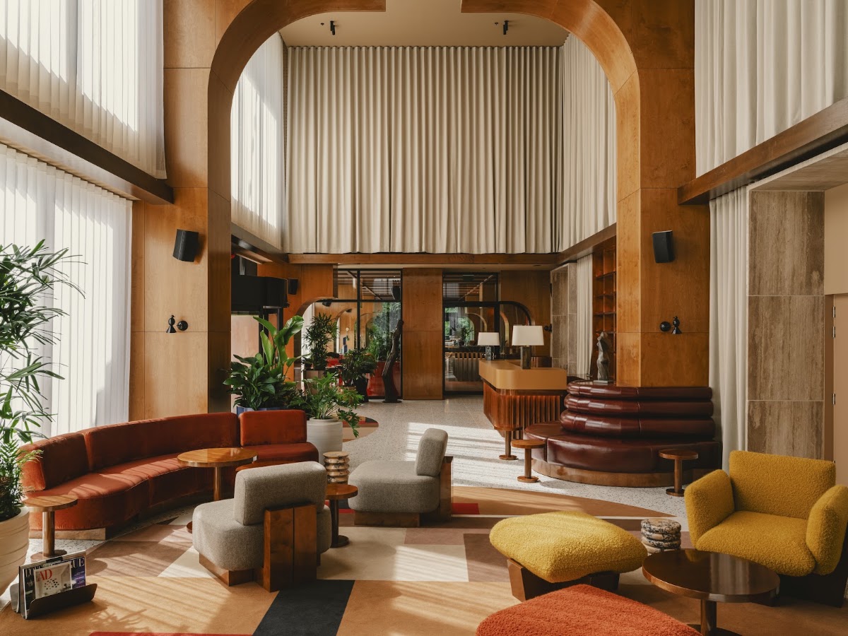 The Standard, Brussels 5
