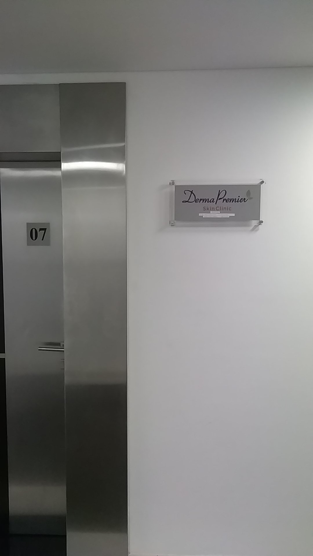 Derma Premier Skin Clinic 5