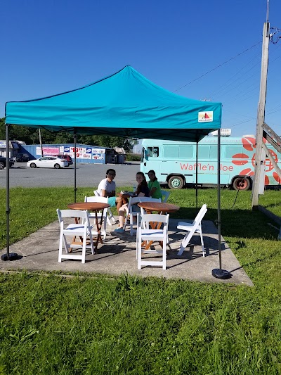 Waffle'n Joe food truck