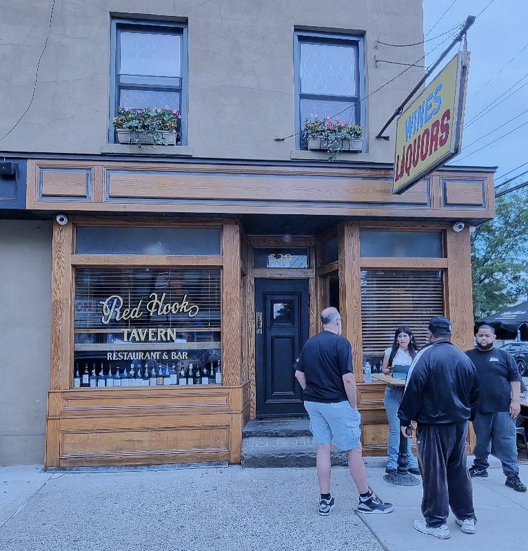 Red Hook Tavern photo 5