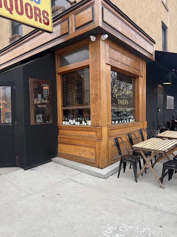 Red Hook Tavern photo 5