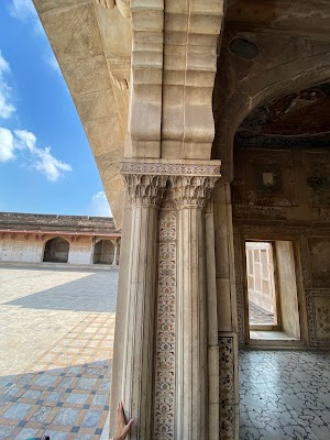 Sheesh Mahal