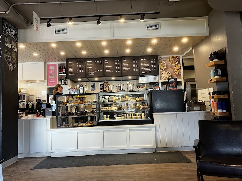 Good Earth Coffeehouse - Banff photo 4