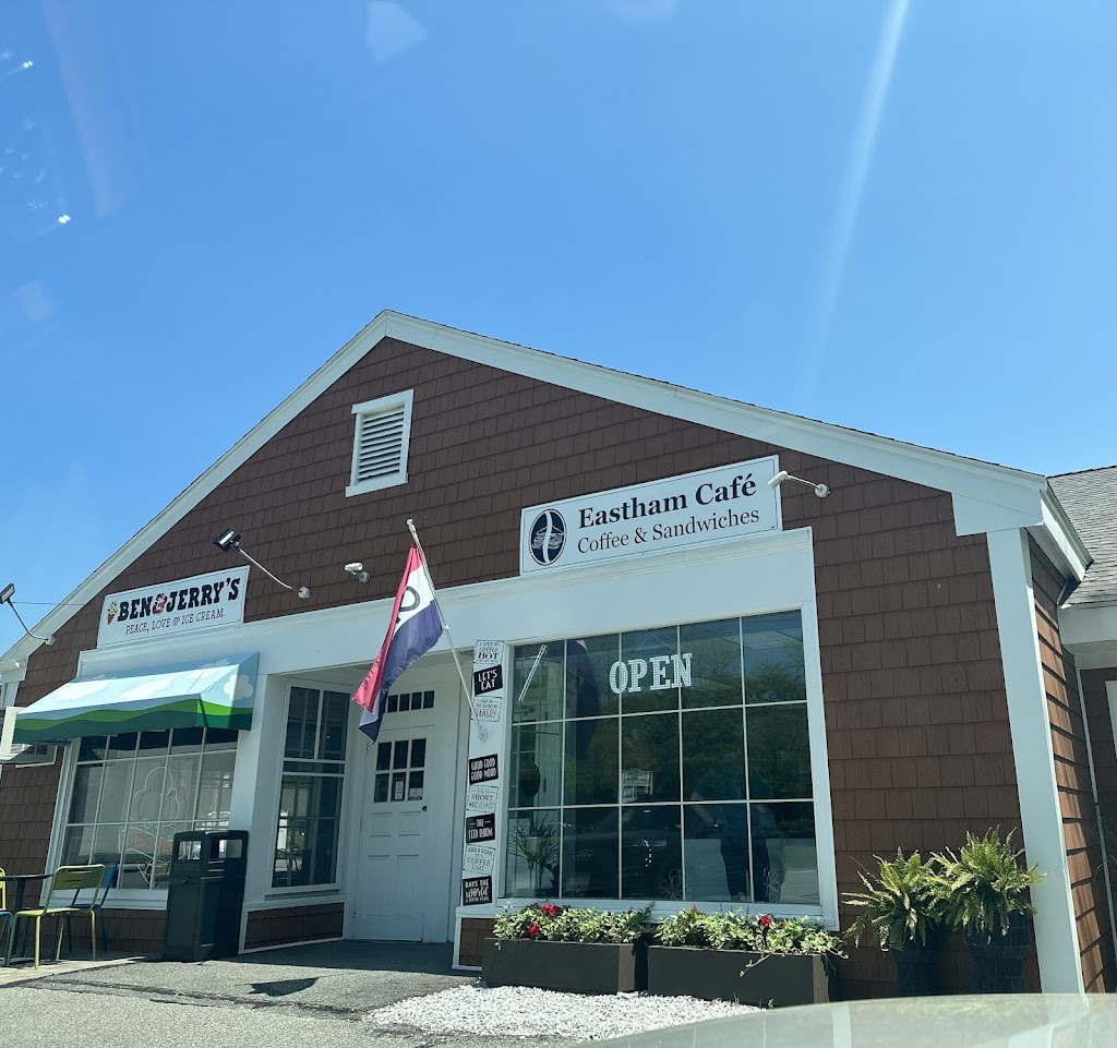 Lucky’s Corner Cafe