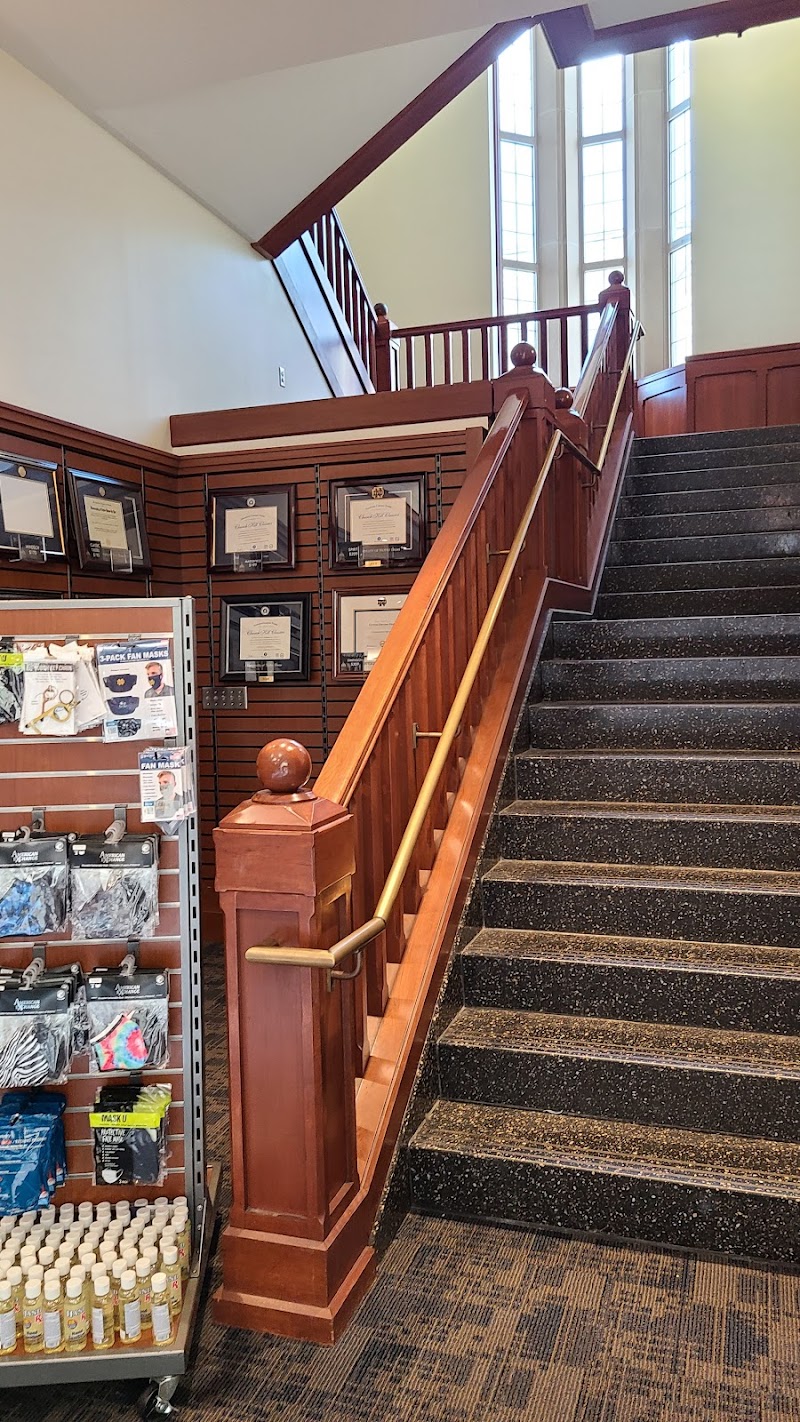Hammes Notre Dame Bookstore photo 3