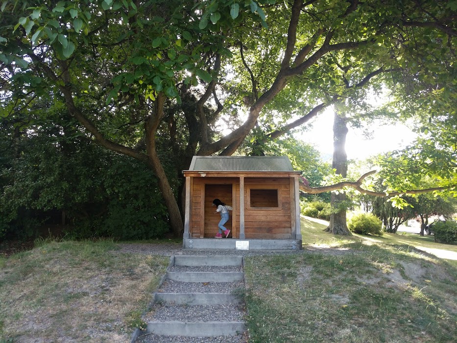 Rose Douglas Park fotoğraf 1
