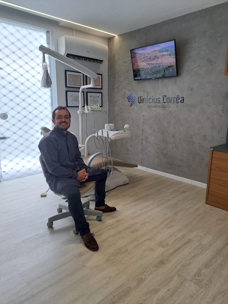 Dr. Vinícius Corrêa - foto 3