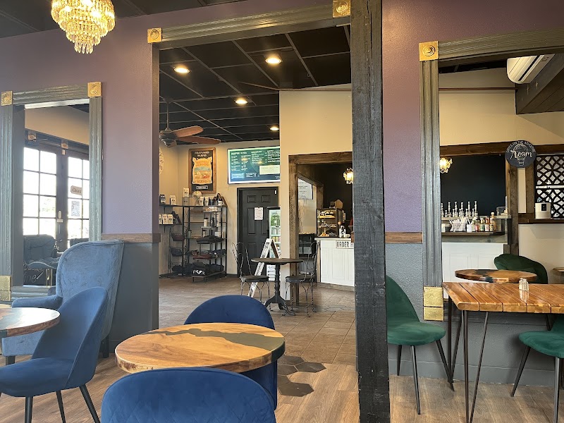 Roam | Athenaeum photo 4