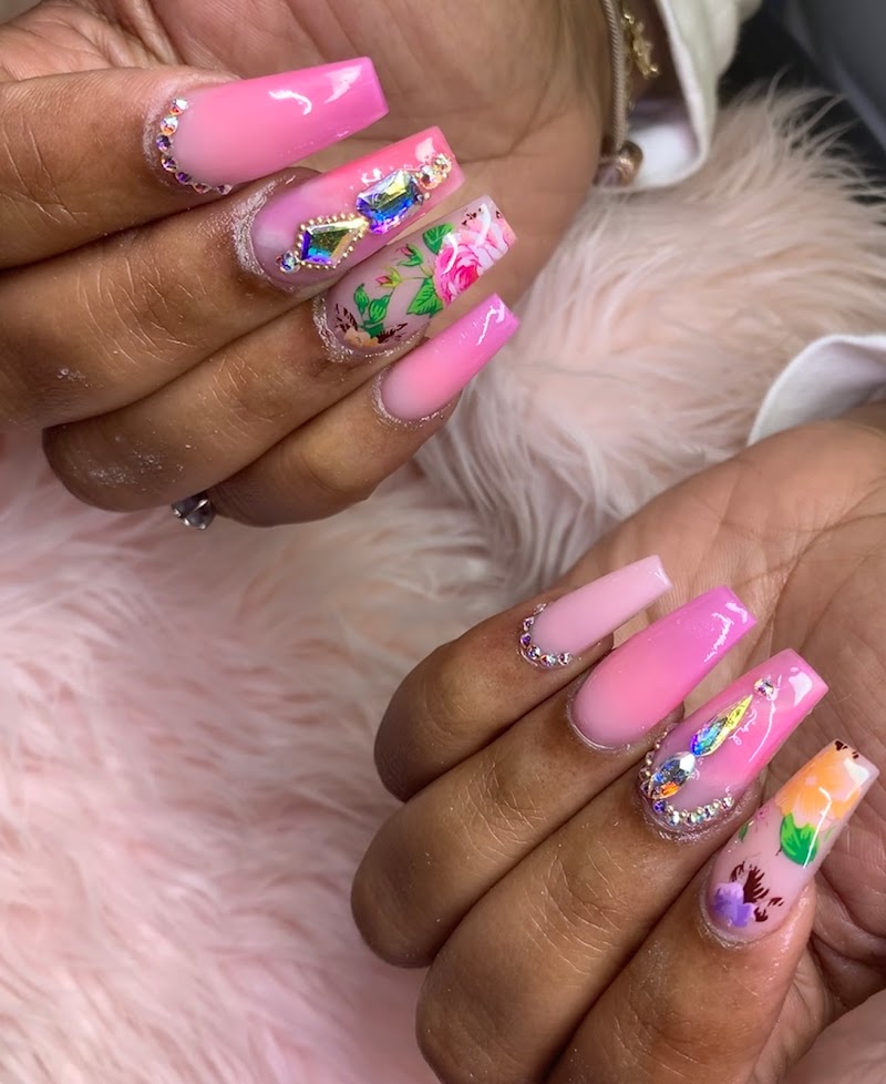 Studio 18 Nail Salon