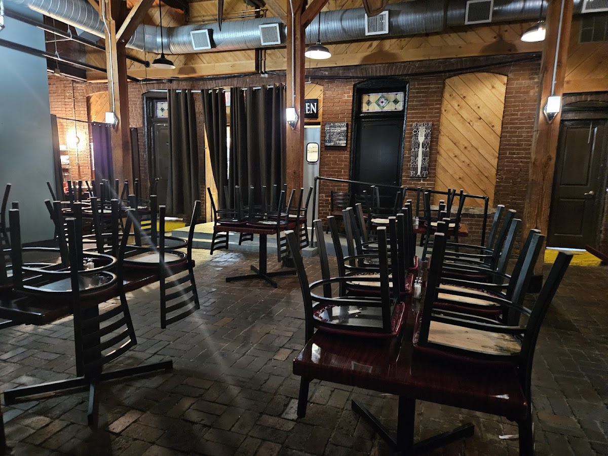 Tavern On Main photo 4