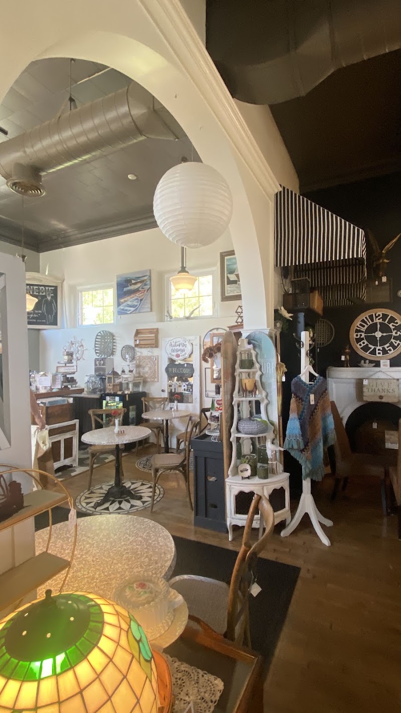 Olde Town Library Home Decor / Vintage / Antiques / Fashion / Vinyl / Cafe photo 2